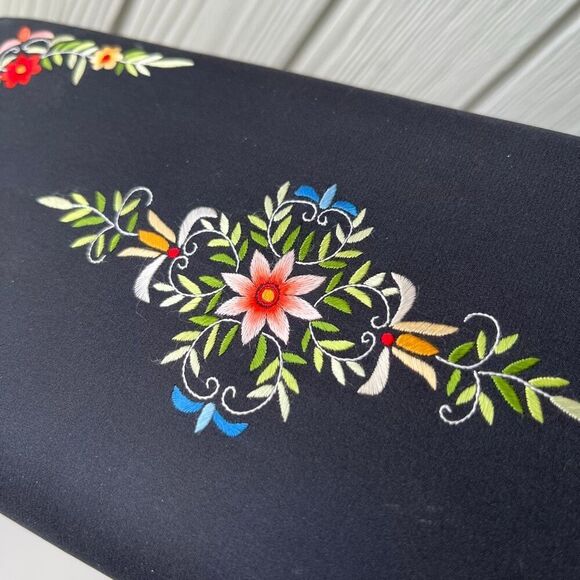 VTG 60s 70s Silk Embroidered Clutch Floral Black Evening Bag Talon Zipper Hong K - Picture 7 of 9